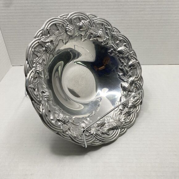 Vintage Wilton Armetale Pewter Oak Leaf & Acorn Serving Bowl 9" - Picture 2 of 6